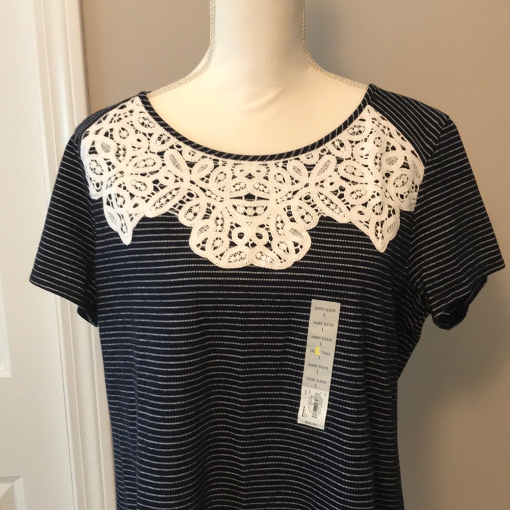 Short sleeve top